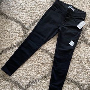 NWT Black Old Navy Rockstar Jeggings 6S